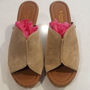 Ladies wedge open toe sandals.